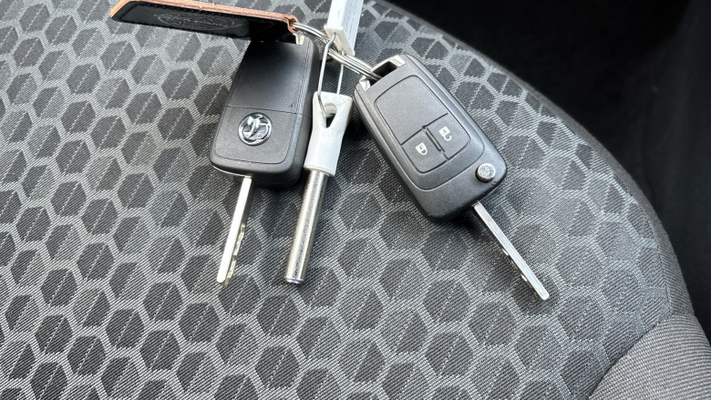 Vauxhall Corsa 1.4 SE Nav 5dr Petrol Hatchback